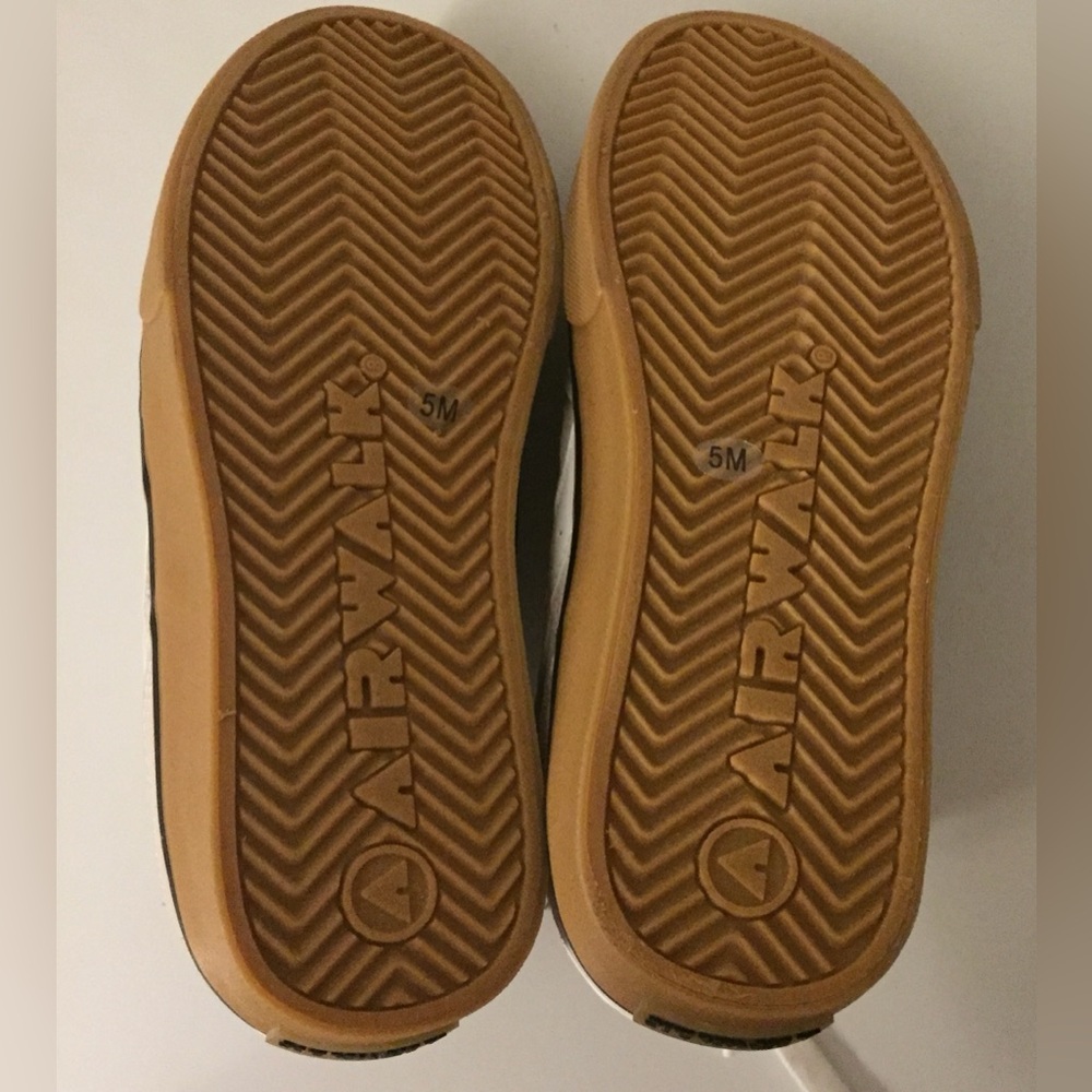 Airwalk Kids Shoes - Black and Brown